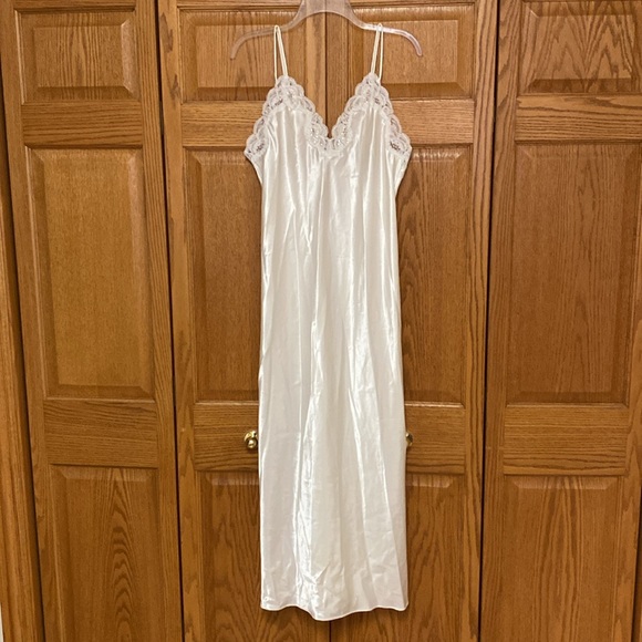 Victoria Secret Women’s S Gold Label Bridal Wedding Peignoir 2 piece Set 1990’s - Picture 8 of 15